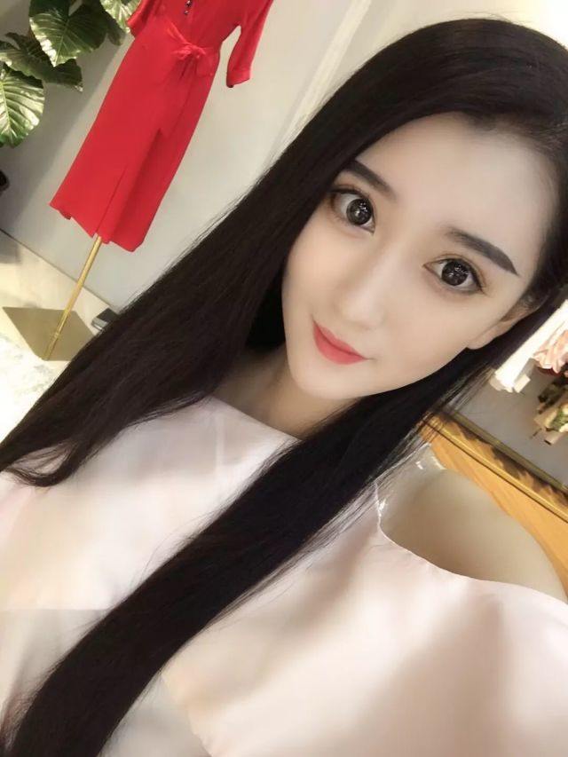 身材气质颜值都不错，你值得一试